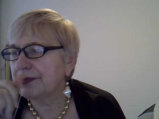 SweetCherry00's BongaCams show and profile