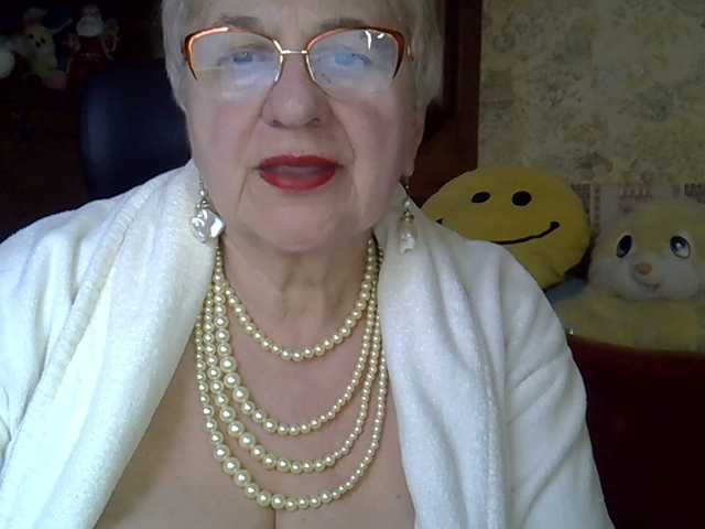 SweetCherry00's BongaCams show and profile