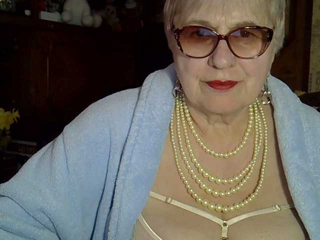 SweetCherry00's BongaCams show and profile