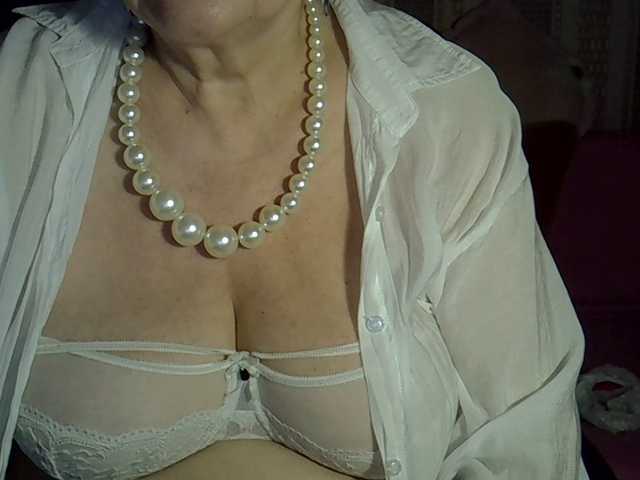 SweetCherry00's BongaCams show and profile