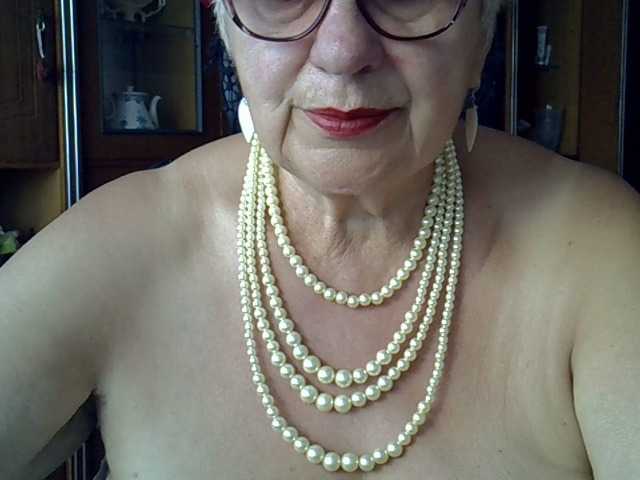 go to chat with SweetCherry00