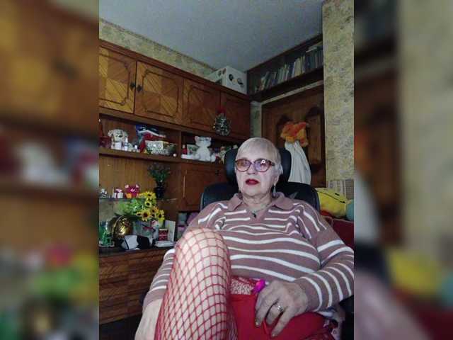 SweetCherry00's BongaCams show and profile