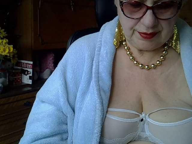 SweetCherry00's BongaCams show and profile