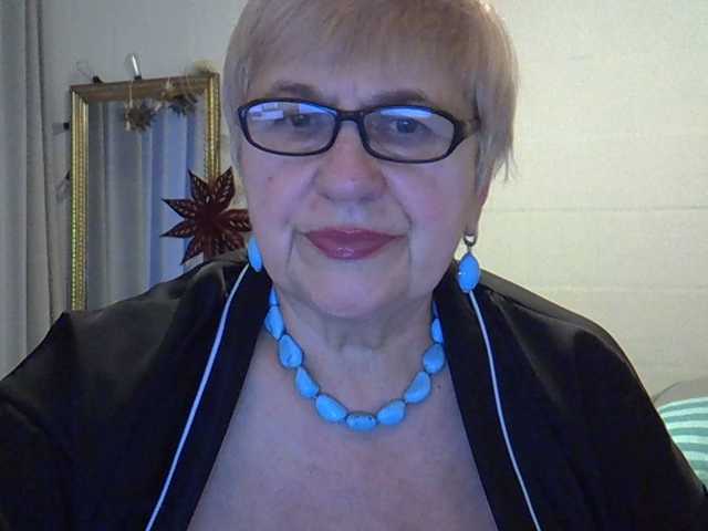 SweetCherry00's BongaCams show and profile