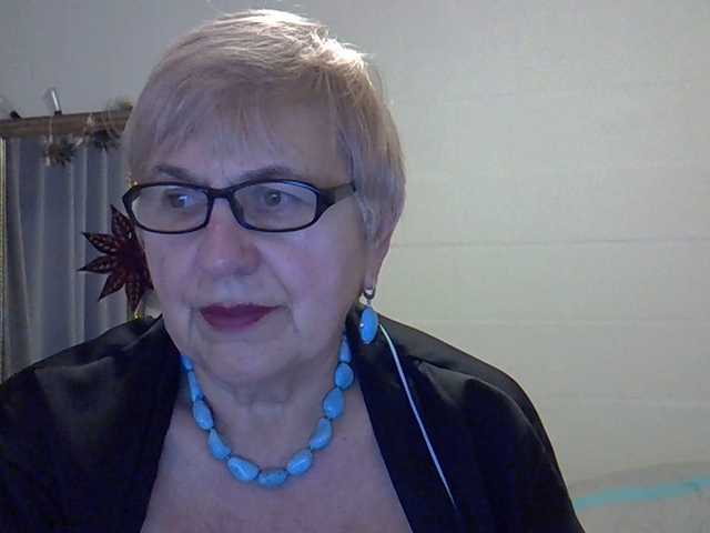SweetCherry00's BongaCams show and profile