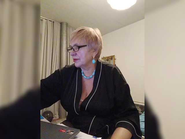 SweetCherry00's BongaCams show and profile