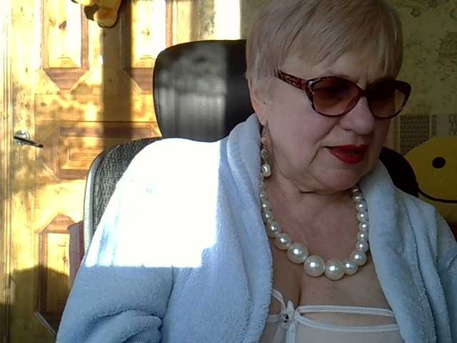 SweetCherry00's BongaCams show and profile