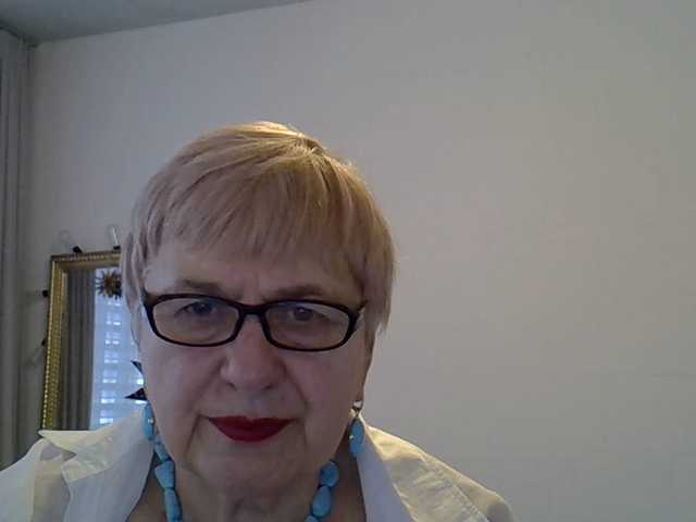 SweetCherry00's BongaCams show and profile