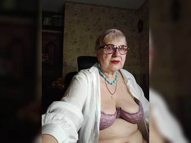 SweetCherry00's BongaCams show and profile