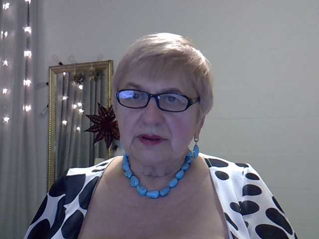 SweetCherry00's BongaCams show and profile