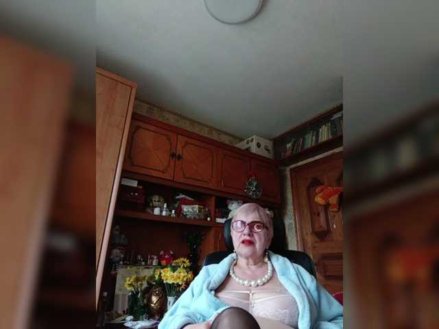 SweetCherry00's BongaCams show and profile