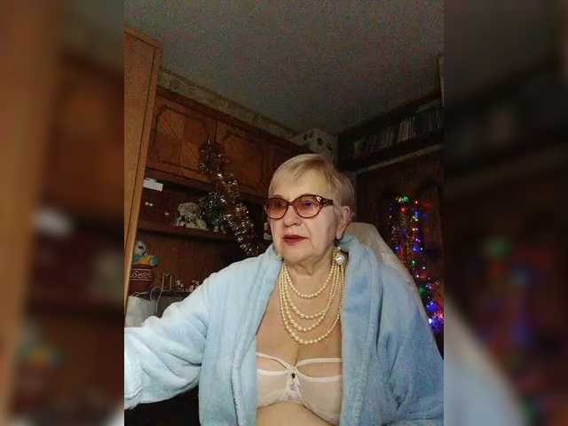 SweetCherry00's BongaCams show and profile