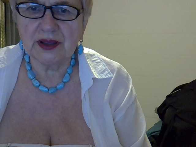 SweetCherry00's BongaCams show and profile