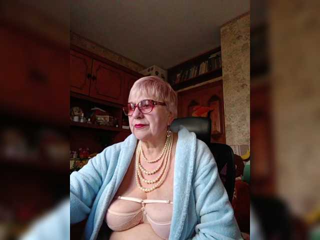 SweetCherry00's BongaCams show and profile