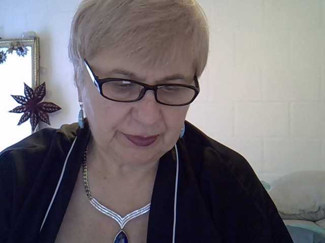 SweetCherry00's BongaCams show and profile