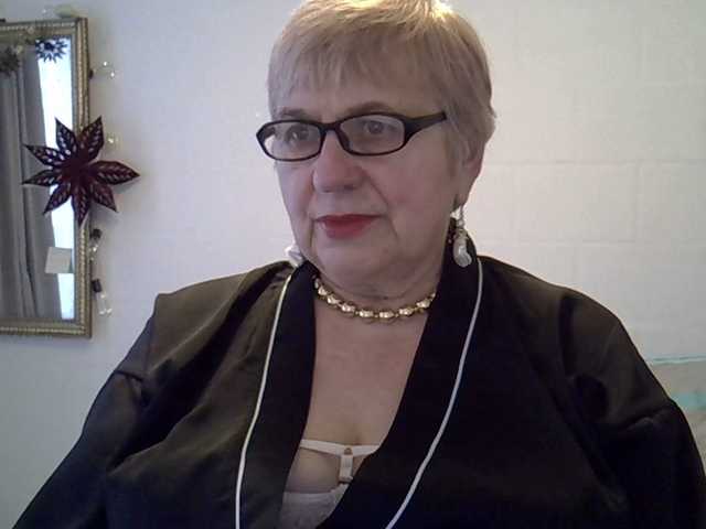 SweetCherry00's BongaCams show and profile