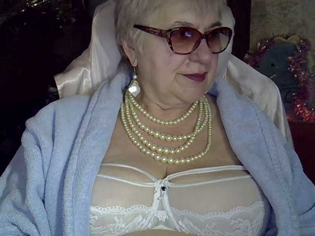 SweetCherry00's BongaCams show and profile