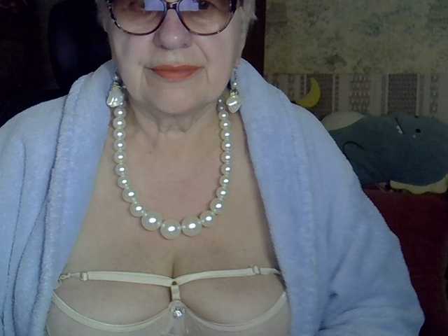 SweetCherry00's BongaCams show and profile