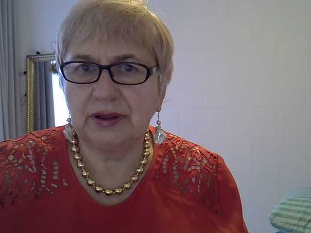 SweetCherry00's BongaCams show and profile