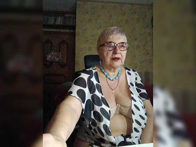 SweetCherry00's BongaCams show and profile