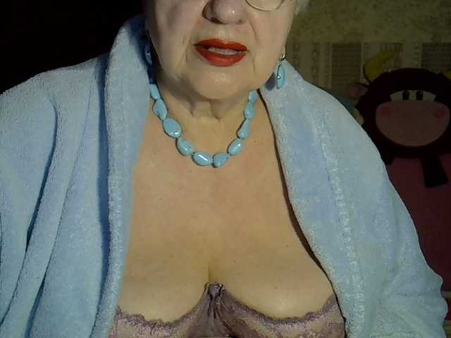 SweetCherry00's BongaCams show and profile