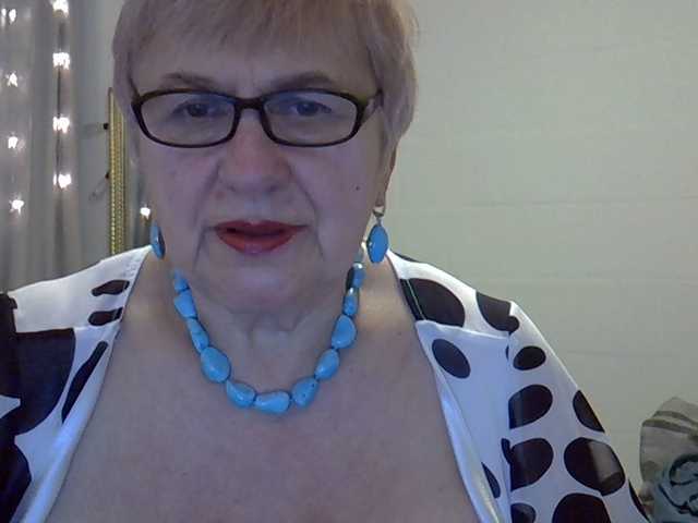 SweetCherry00's BongaCams show and profile