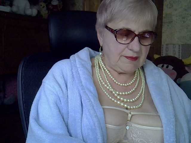 SweetCherry00's BongaCams show and profile