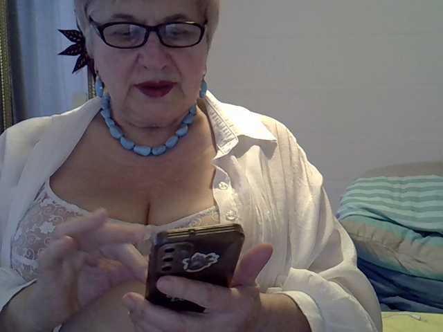 SweetCherry00's BongaCams show and profile