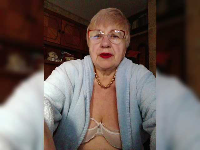 SweetCherry00's BongaCams show and profile