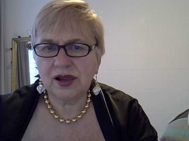 SweetCherry00's BongaCams show and profile