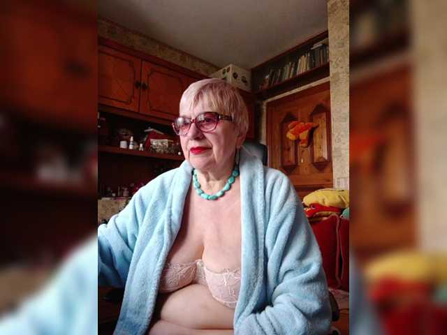 SweetCherry00's BongaCams show and profile