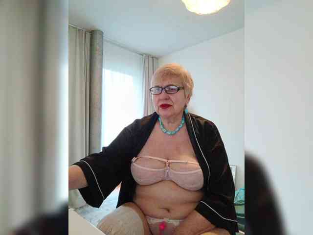 SweetCherry00 webcam