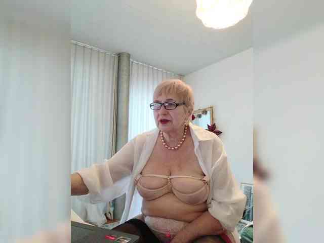 SweetCherry00 webcam