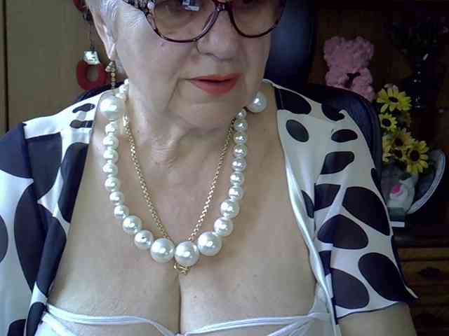 SweetCherry00 webcam