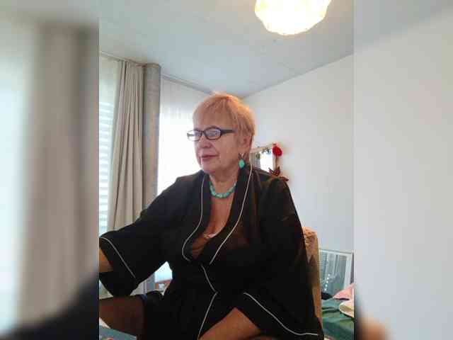 SweetCherry00 webcam