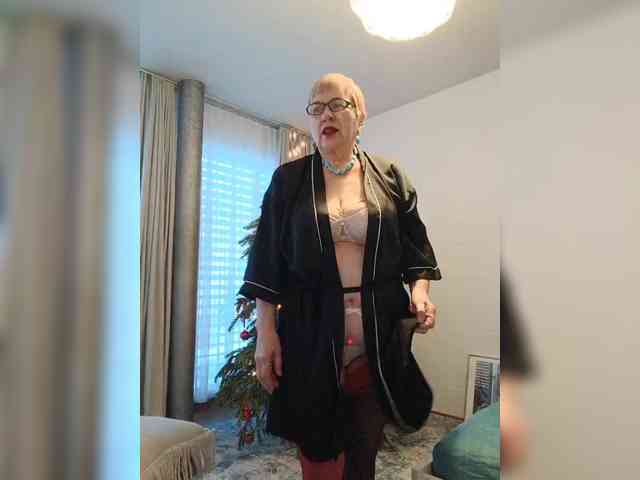 SweetCherry00 webcam