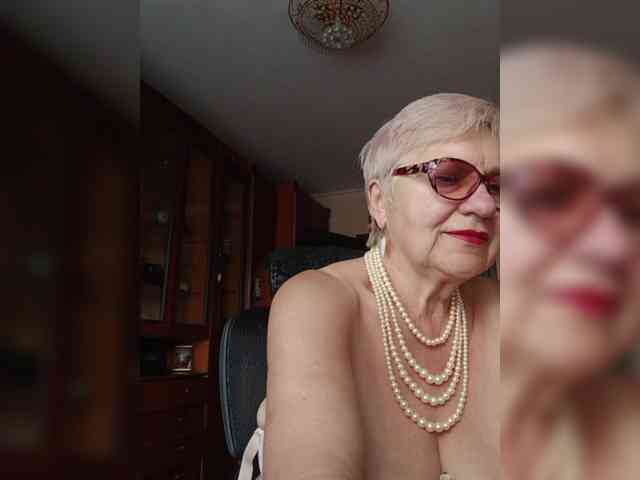 SweetCherry00 webcam