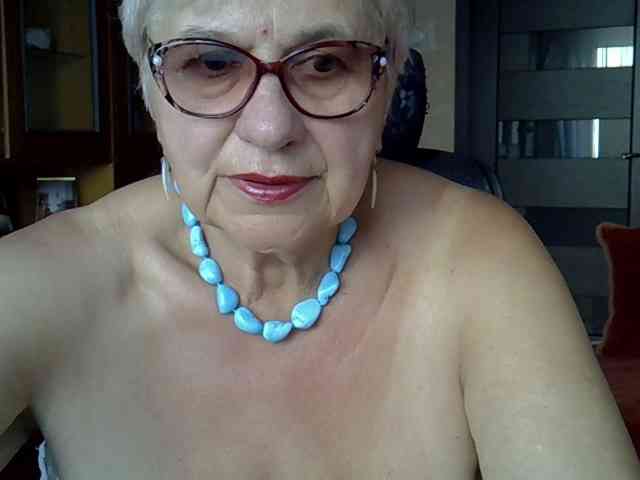 SweetCherry00 webcam