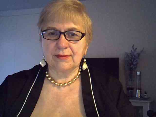 SweetCherry00 webcam