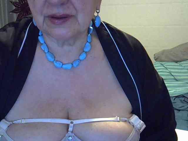 SweetCherry00 webcam