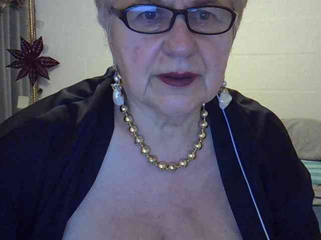 SweetCherry00 webcam