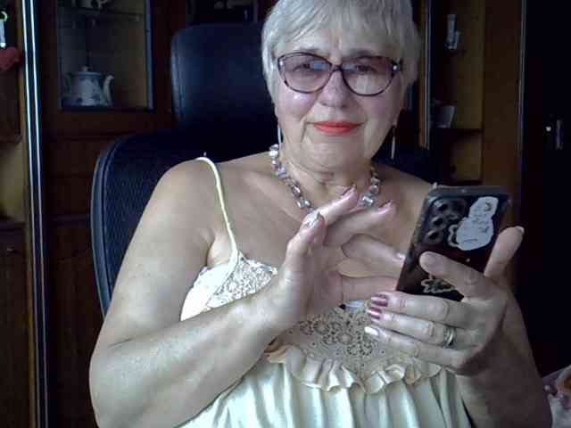 SweetCherry00 webcam