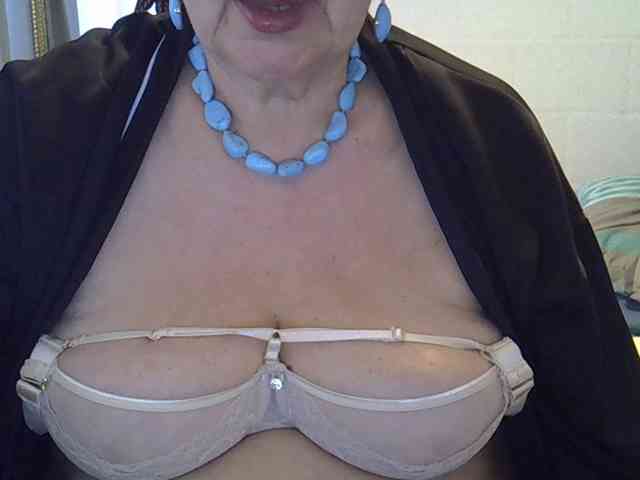 SweetCherry00 webcam