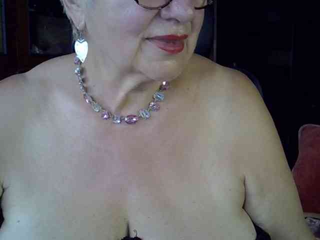 SweetCherry00 webcam
