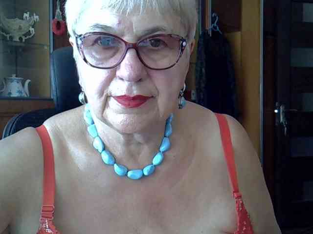 SweetCherry00 webcam