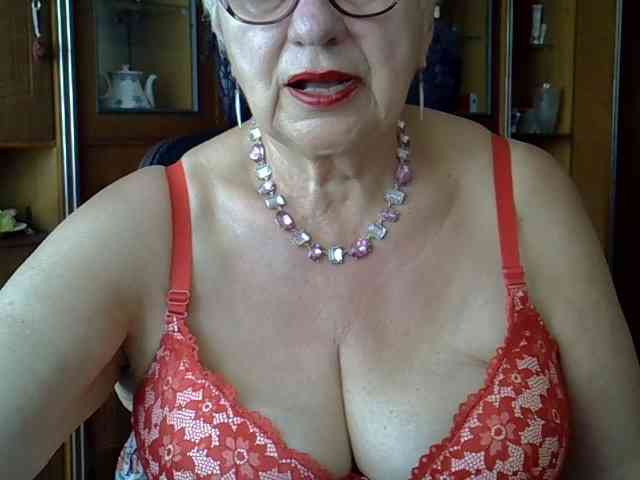 SweetCherry00 webcam