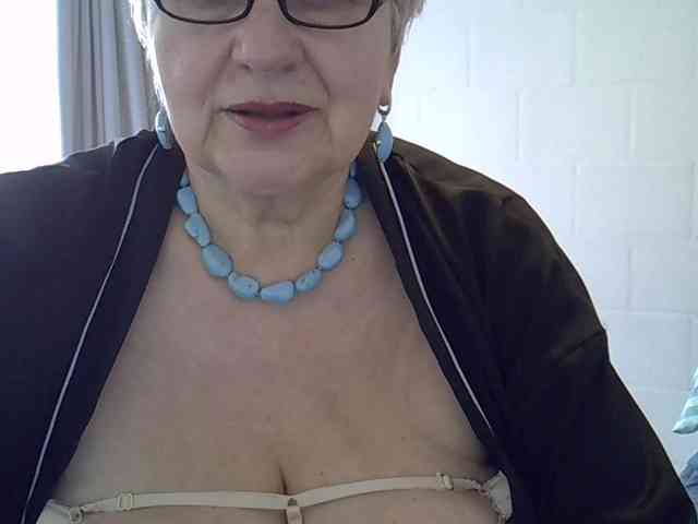 SweetCherry00 webcam