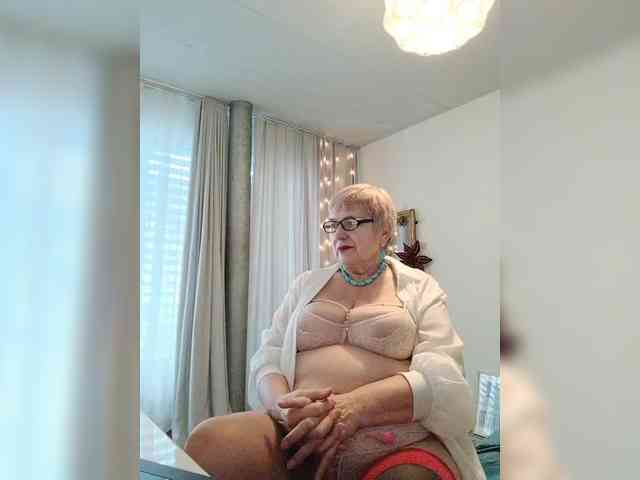 SweetCherry00 webcam