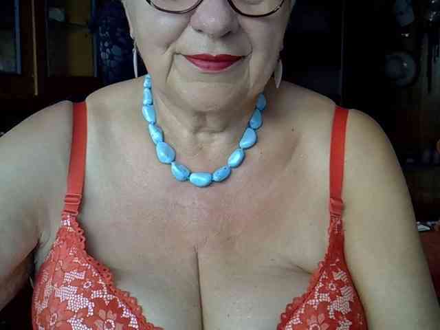 SweetCherry00 webcam