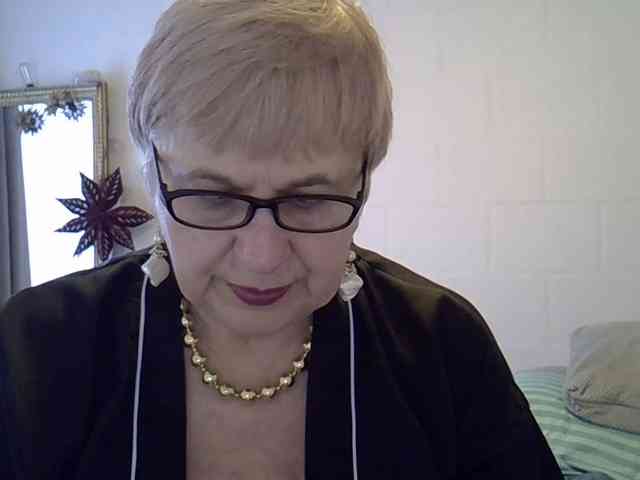 SweetCherry00 webcam